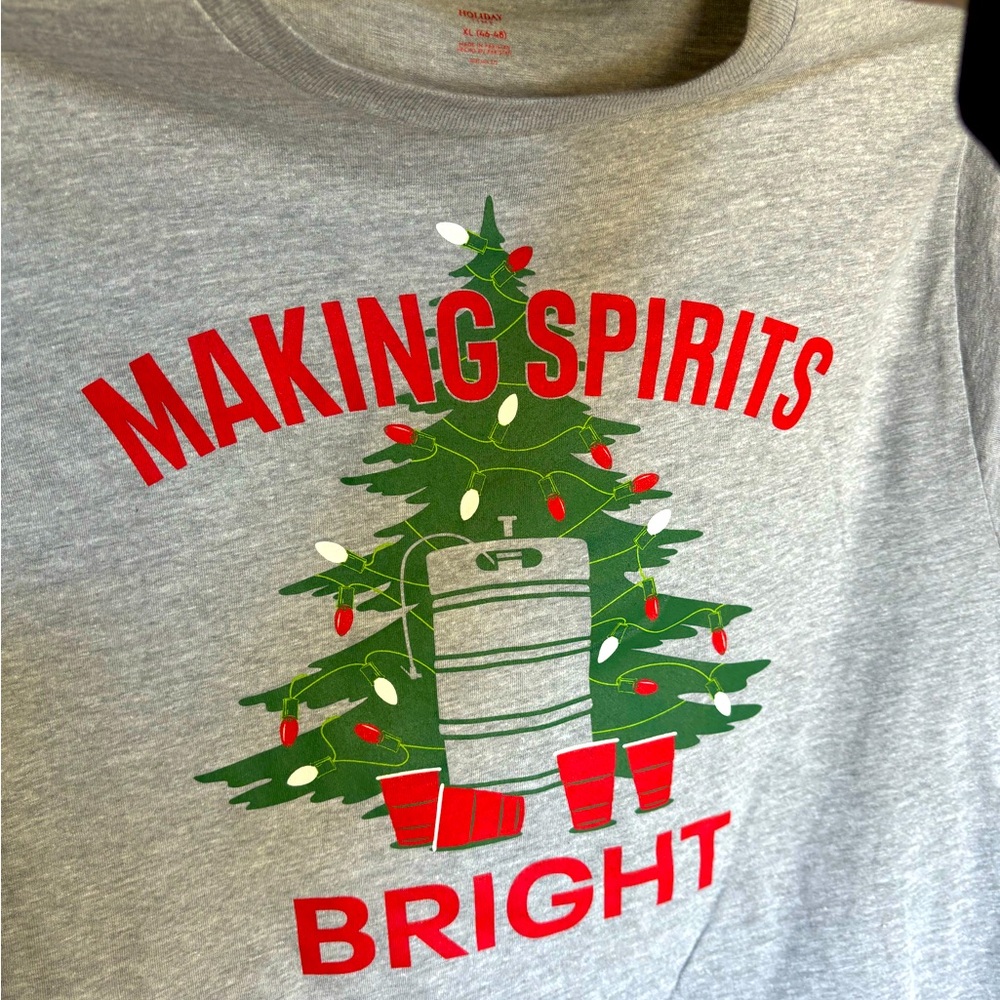 NEW Making Spirits Bright T-shirt, green red white keg